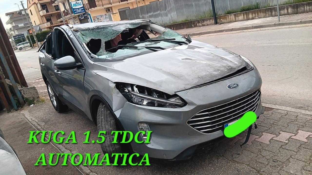 Ford Kuga incidentata sinistrata mondialcars 022
