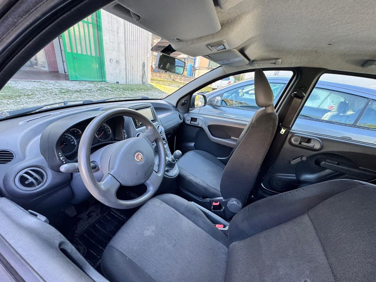Fiat Panda 1.2 Active. AUTOCARRO SI NEOPATENTATI