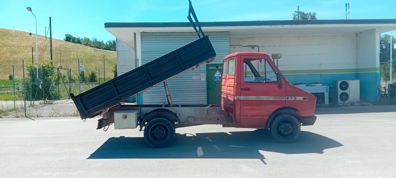 Iveco daily 35.8 ribaltabile trilaterale