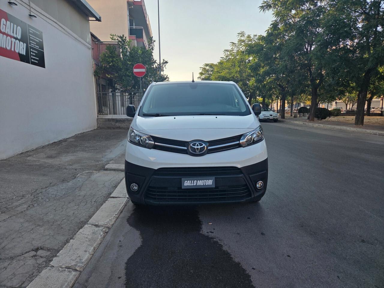 TOYOTA PROACE 2021 L2H1 1.5 120CV