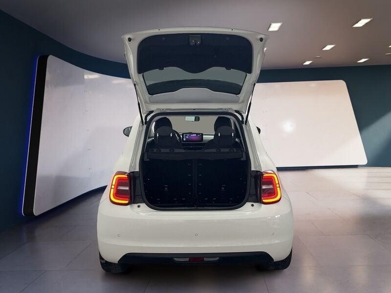 FIAT 500e 42 kWh La Prima