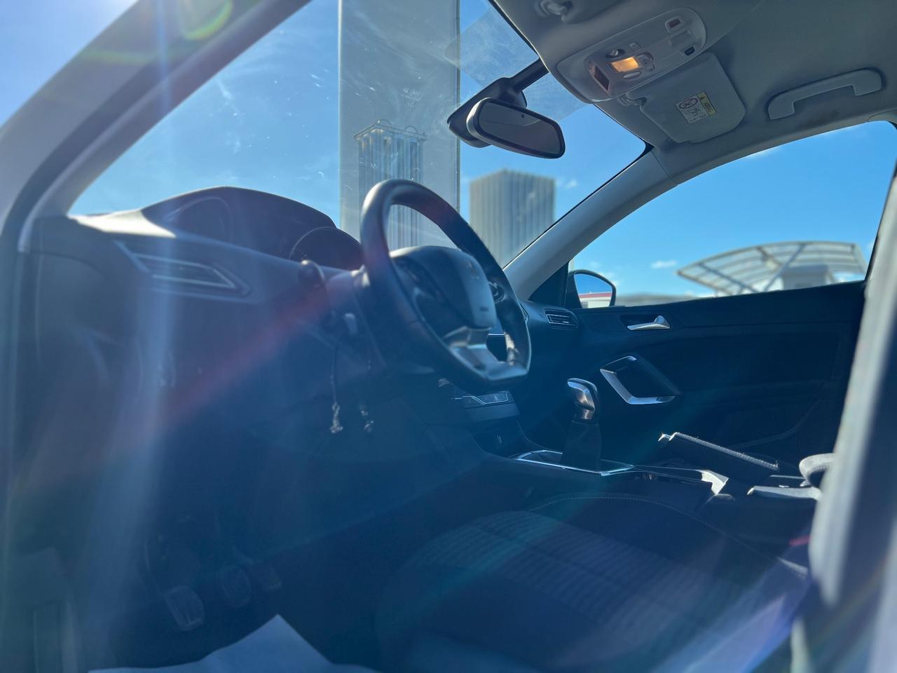 Peugeot 308 BlueHDi 100 NEOPATENTATI Business