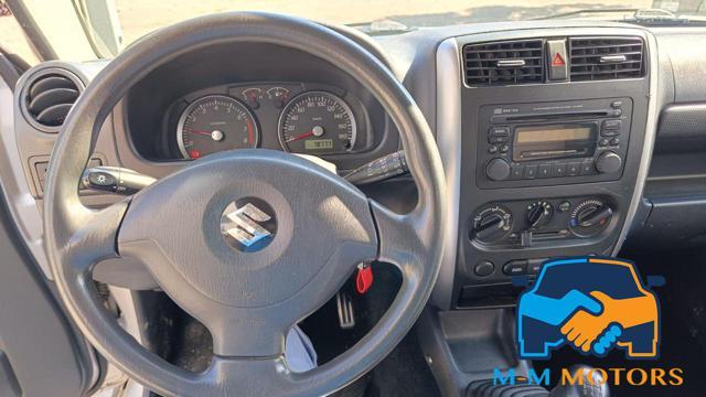 SUZUKI Jimny 1.3i 16V cat 4WD JLX
