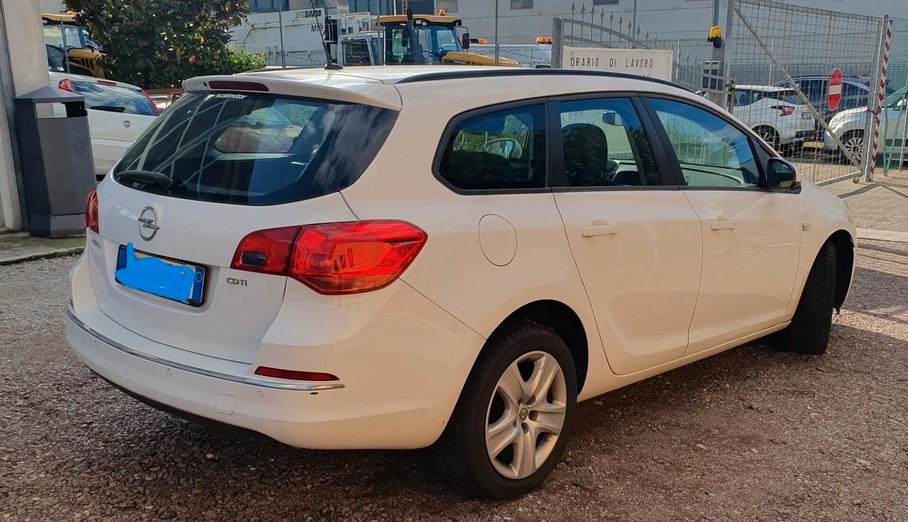 Opel Astra 1.6 CDTi Sports Tourer Business