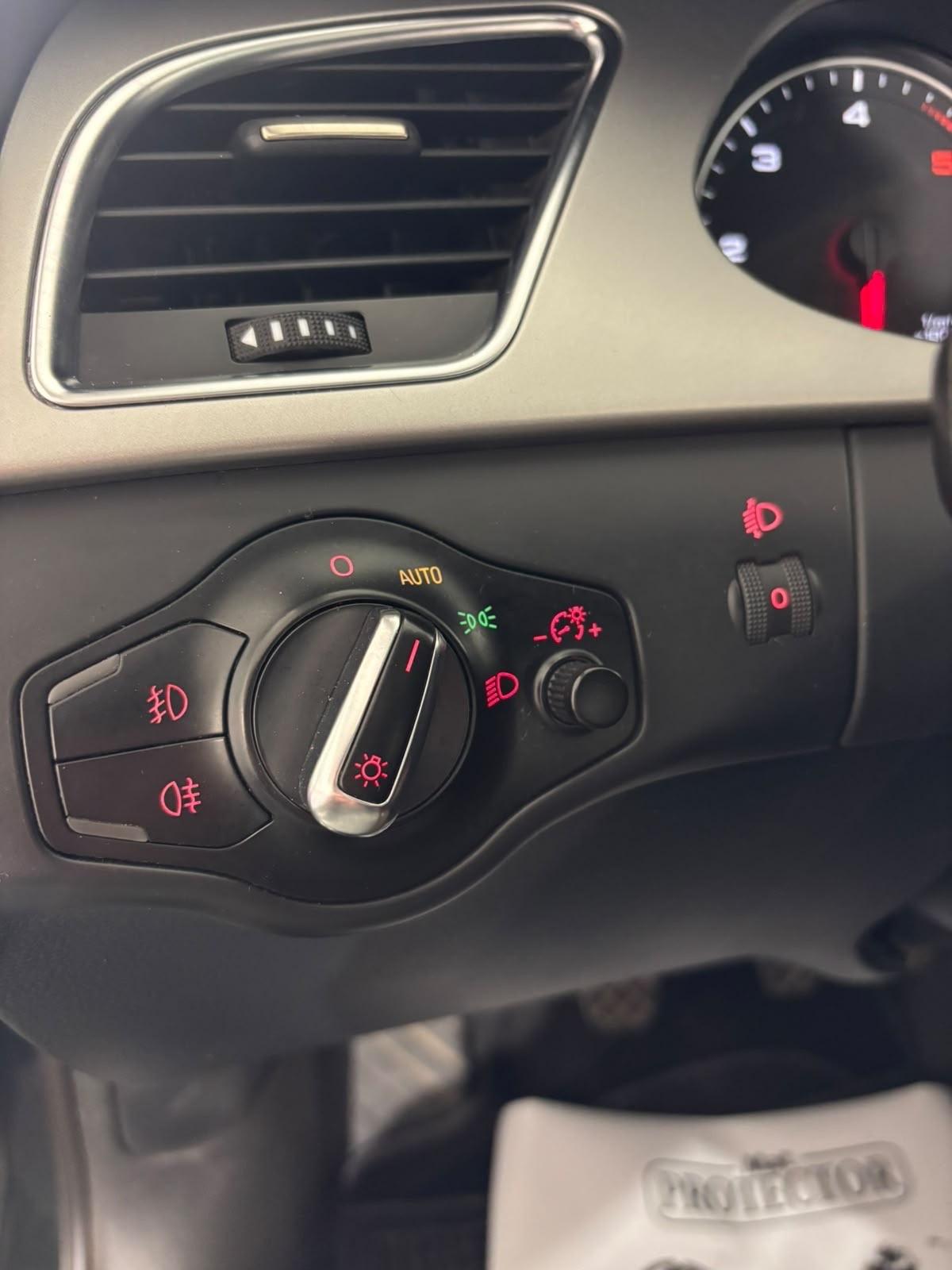 Audi A4 AVANT 2.0 TDI TETTO APRIBILE, CERCHI 18, SEDILI IN PELLE
