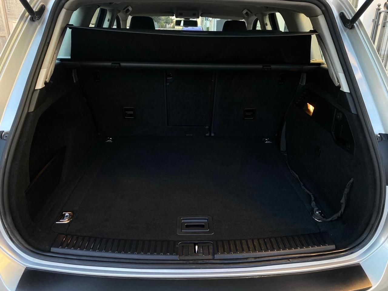 VOLKSWAGEN TOUAREG 3.0 TDI DSG 2011