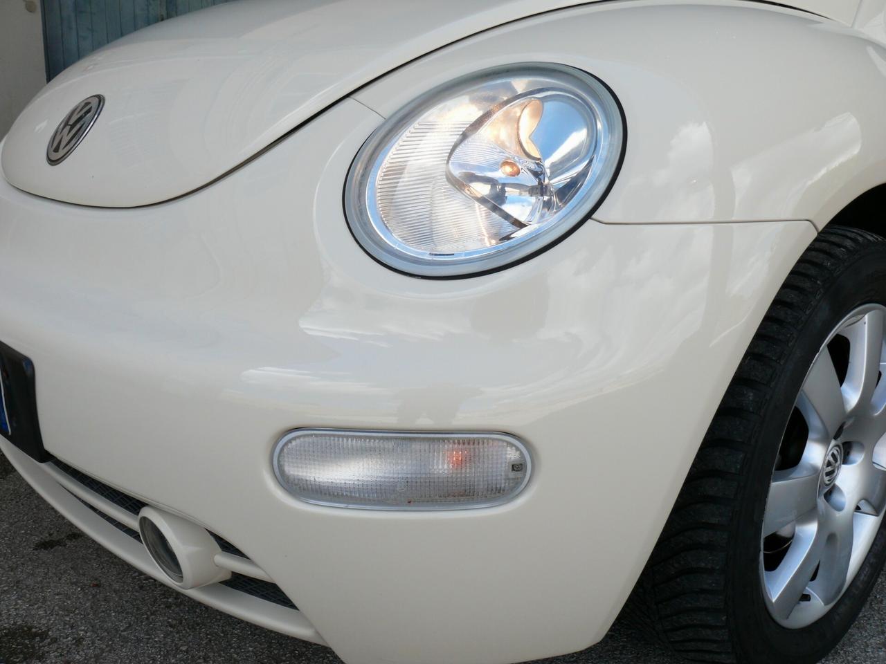 Volkswagen New Beetle 1.6 Cabrio (M1397)