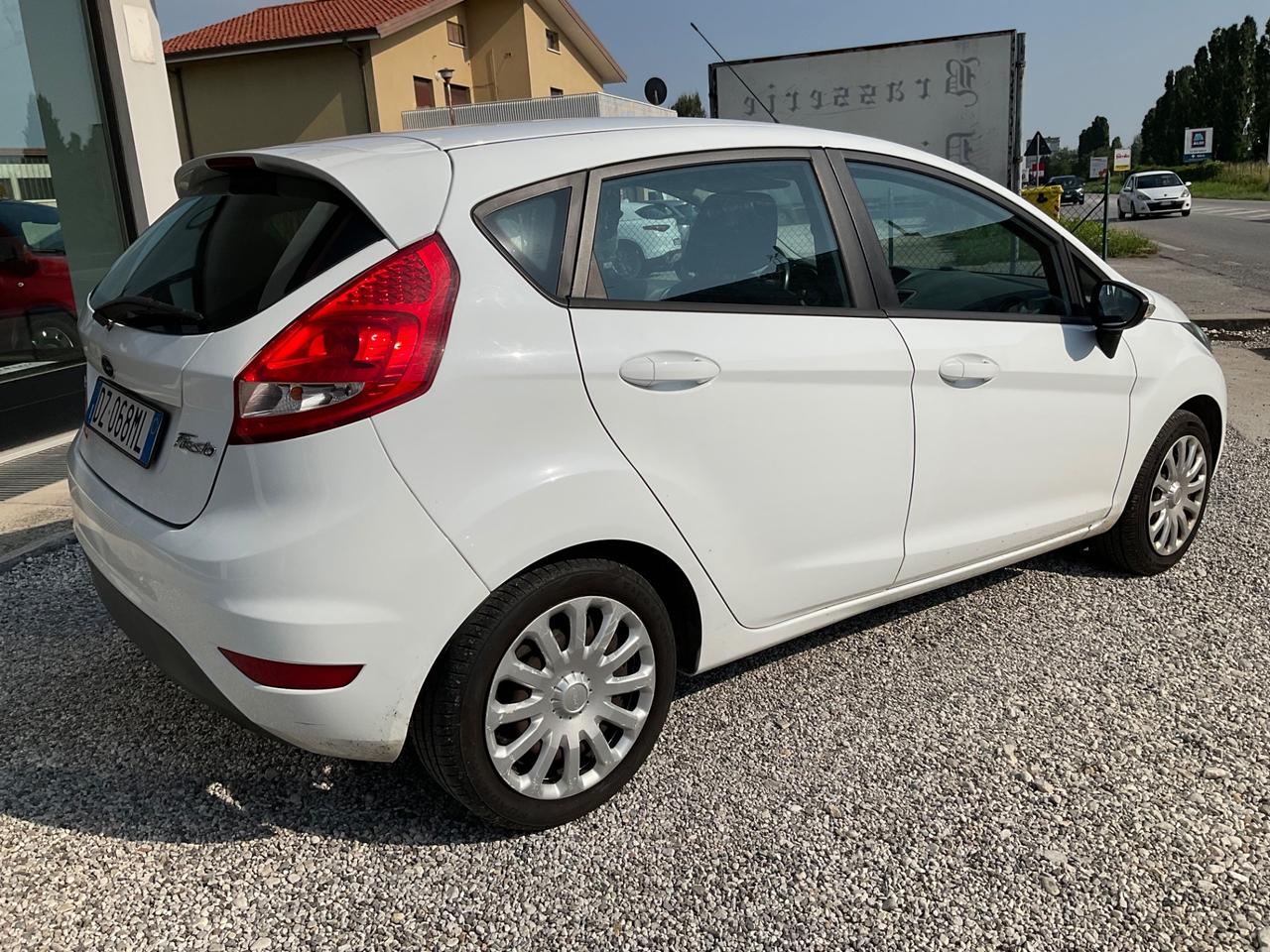 Ford Fiesta Fiesta+ 1.4 TDCi 68CV 5 porte
