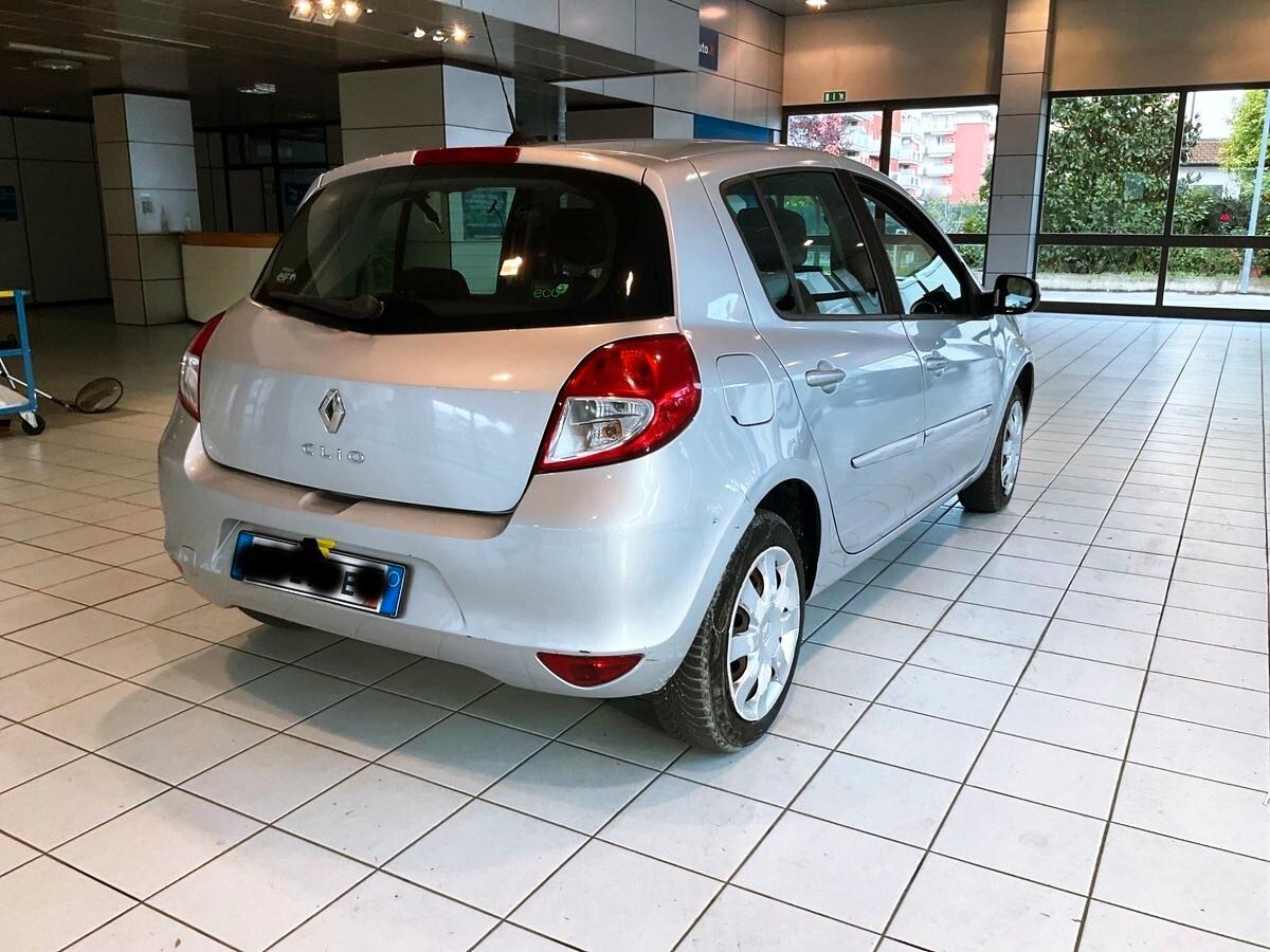 Renault Clio 1.2 16V 5 porte Confort