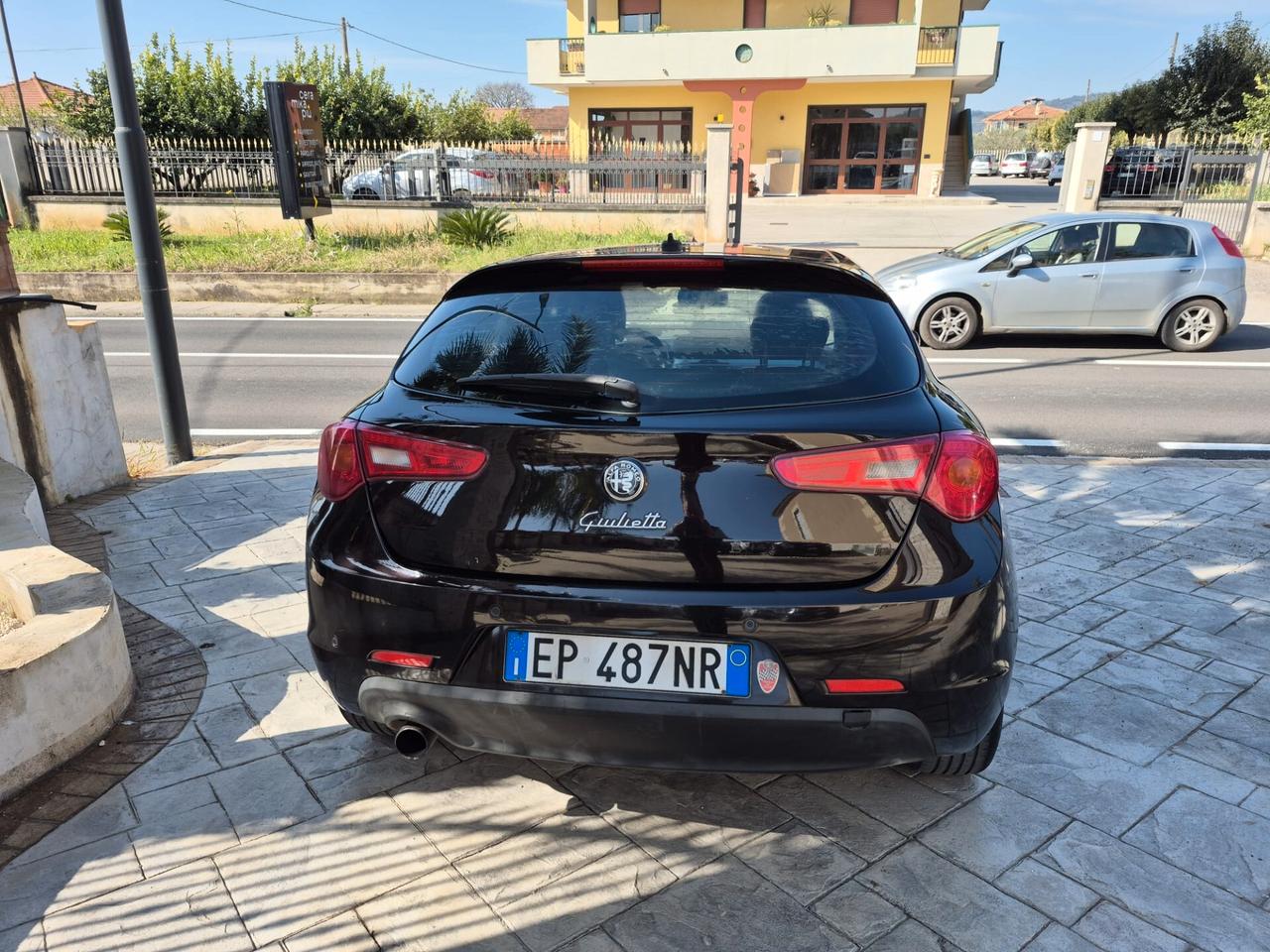 Alfa Romeo Giulietta 1.6 JTDm-2 105 CV Distinctive