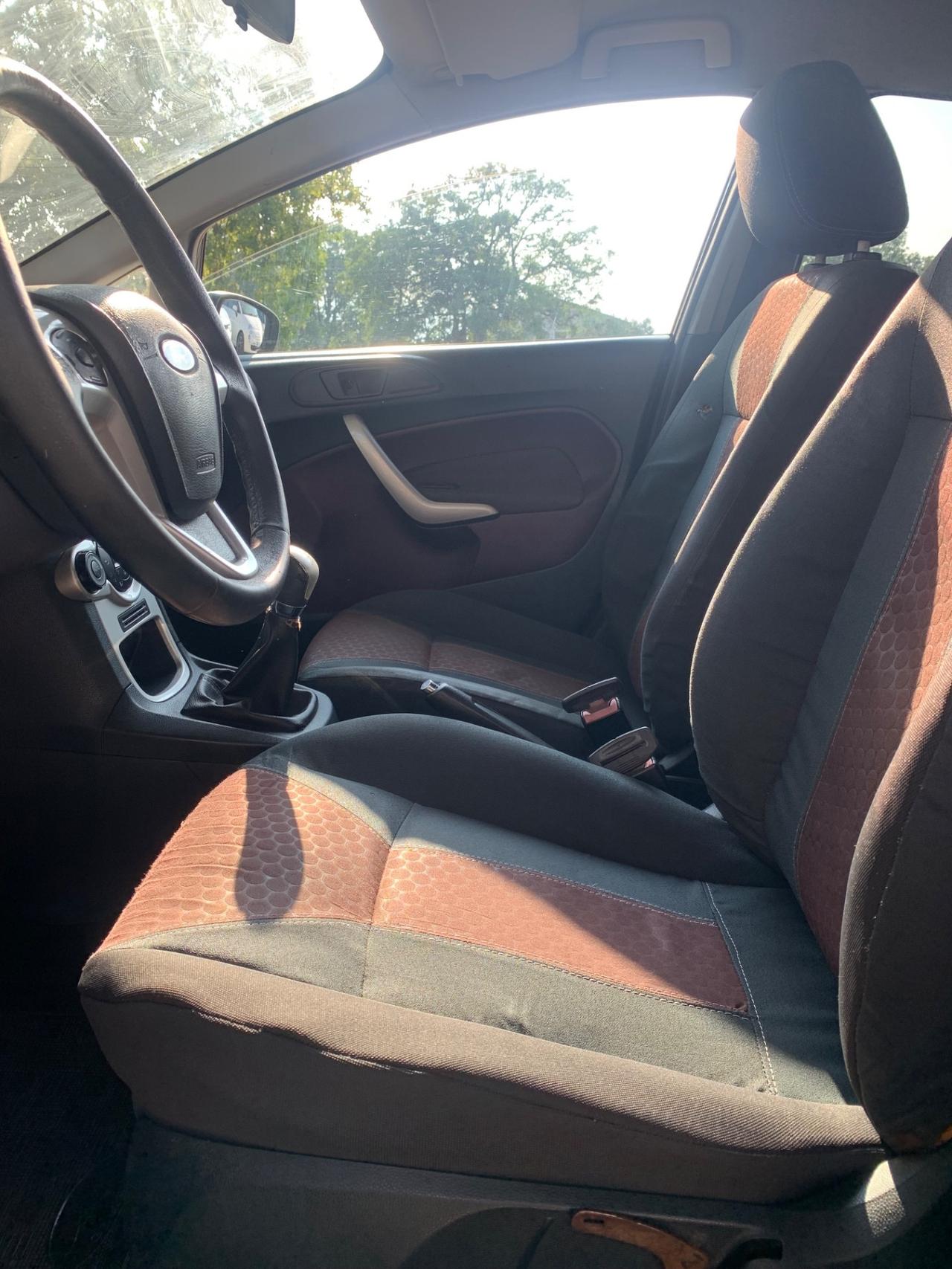 Ford Fiesta 1.4 TDCi 5p. Titanium