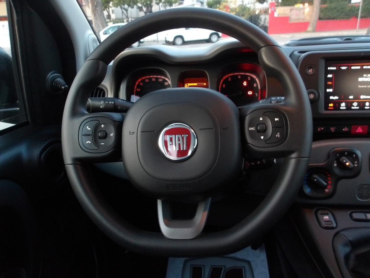 FIAT PANDA 1.0 HYBRID-KM 16.000-2022-PREZZO PROMO!