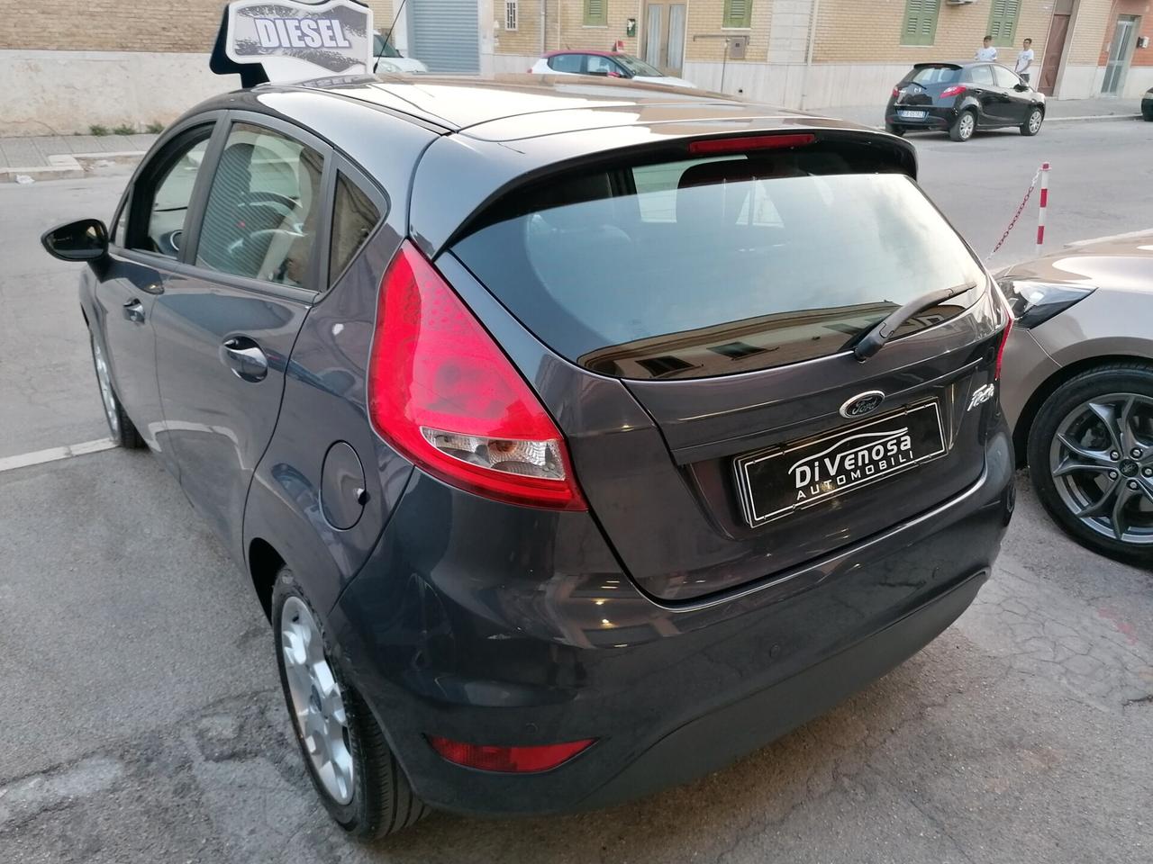 Ford Fiesta Ikon 1.4 TDCi 70CV 5 porte
