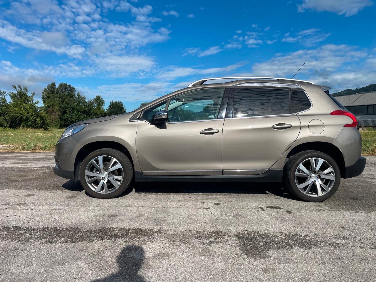 Peugeot 2008 1.6 e-HDi 115 CV Stop&Start Allure