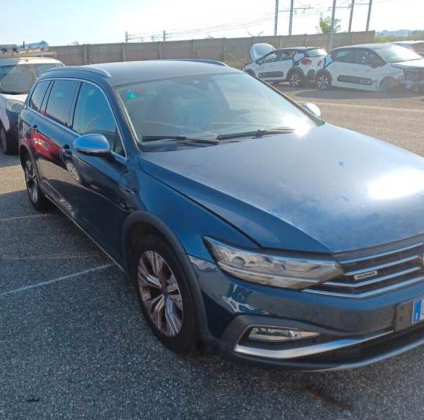 Volkswagen Passat Variant 2.0 TDI SCR 200 CV 4MOTION DSG Executive