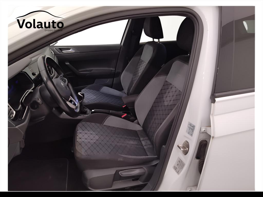 VOLKSWAGEN Polo VI 2022 - Polo 1.0 tsi R-Line 95cv