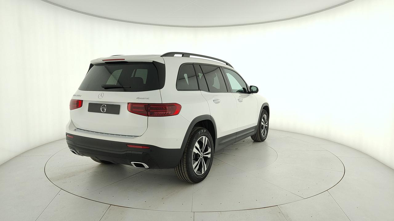 Mercedes-Benz GLB 200 d 4MATIC