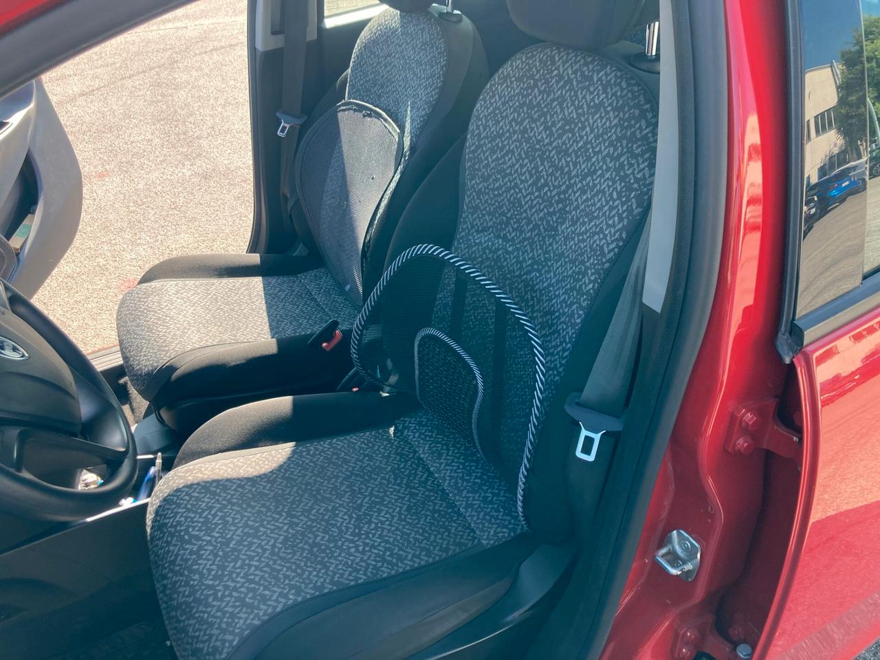 Lancia Ypsilon 1.2 69 CV 5 porte GPL Ecochic Silver