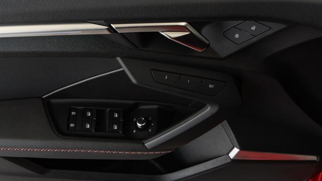 AUDI S3 Sedan TFSI quattro S tronic MATRIX