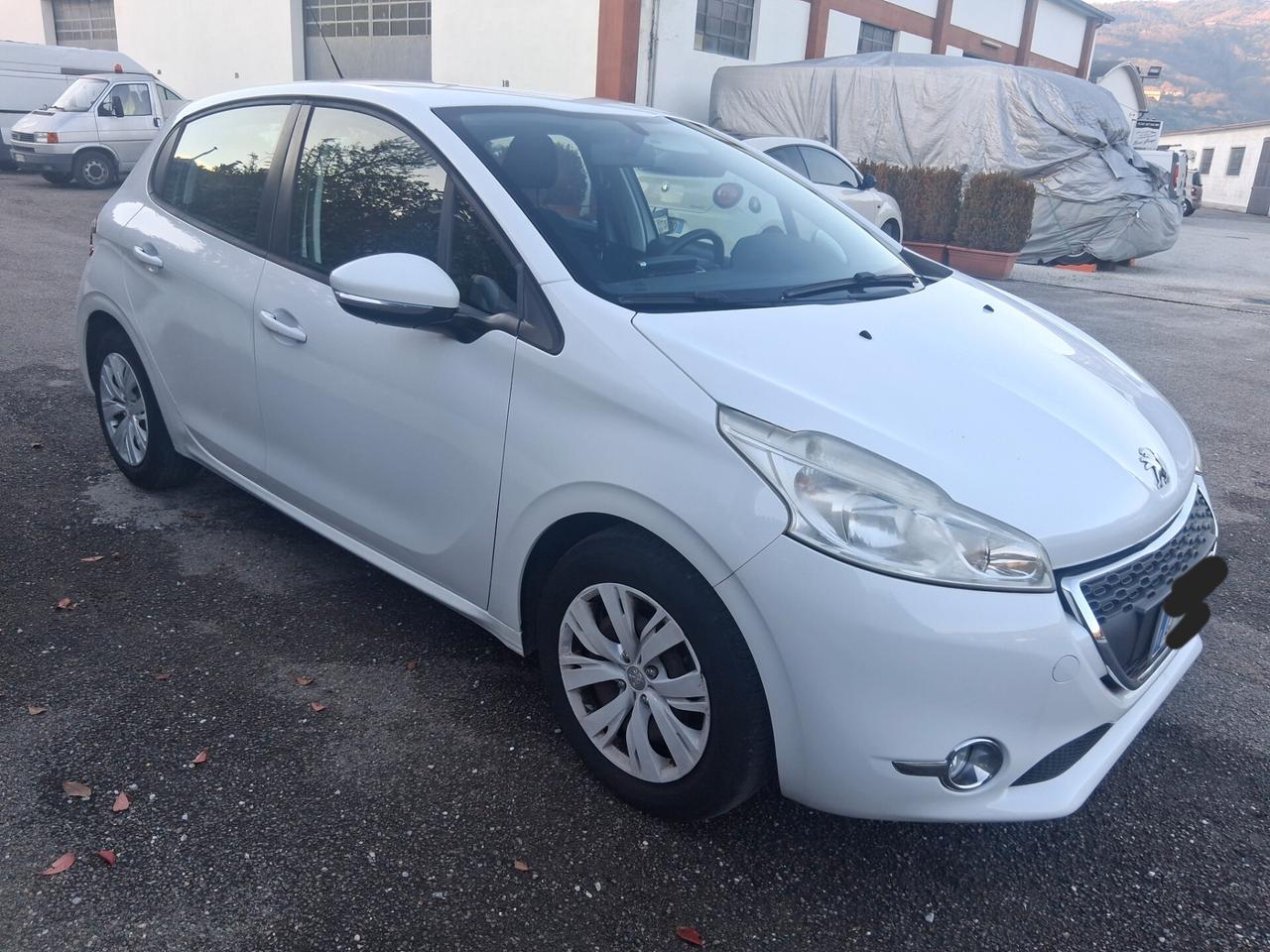 Peugeot 208 1.2 VTi 82 CV 5 porte Allure