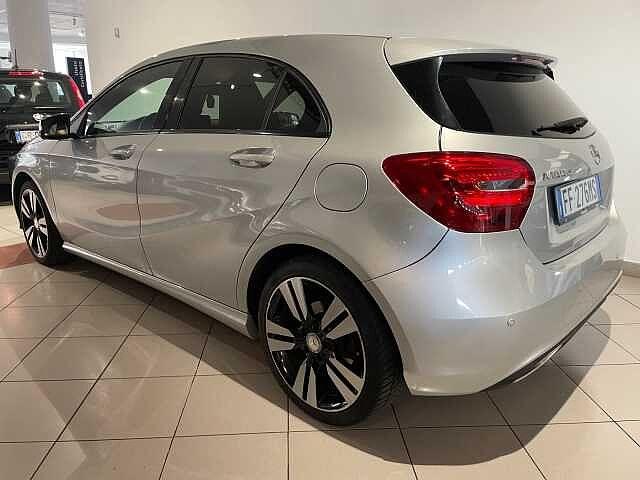 Mercedes-Benz A 180 A 180 d Automatic Sport