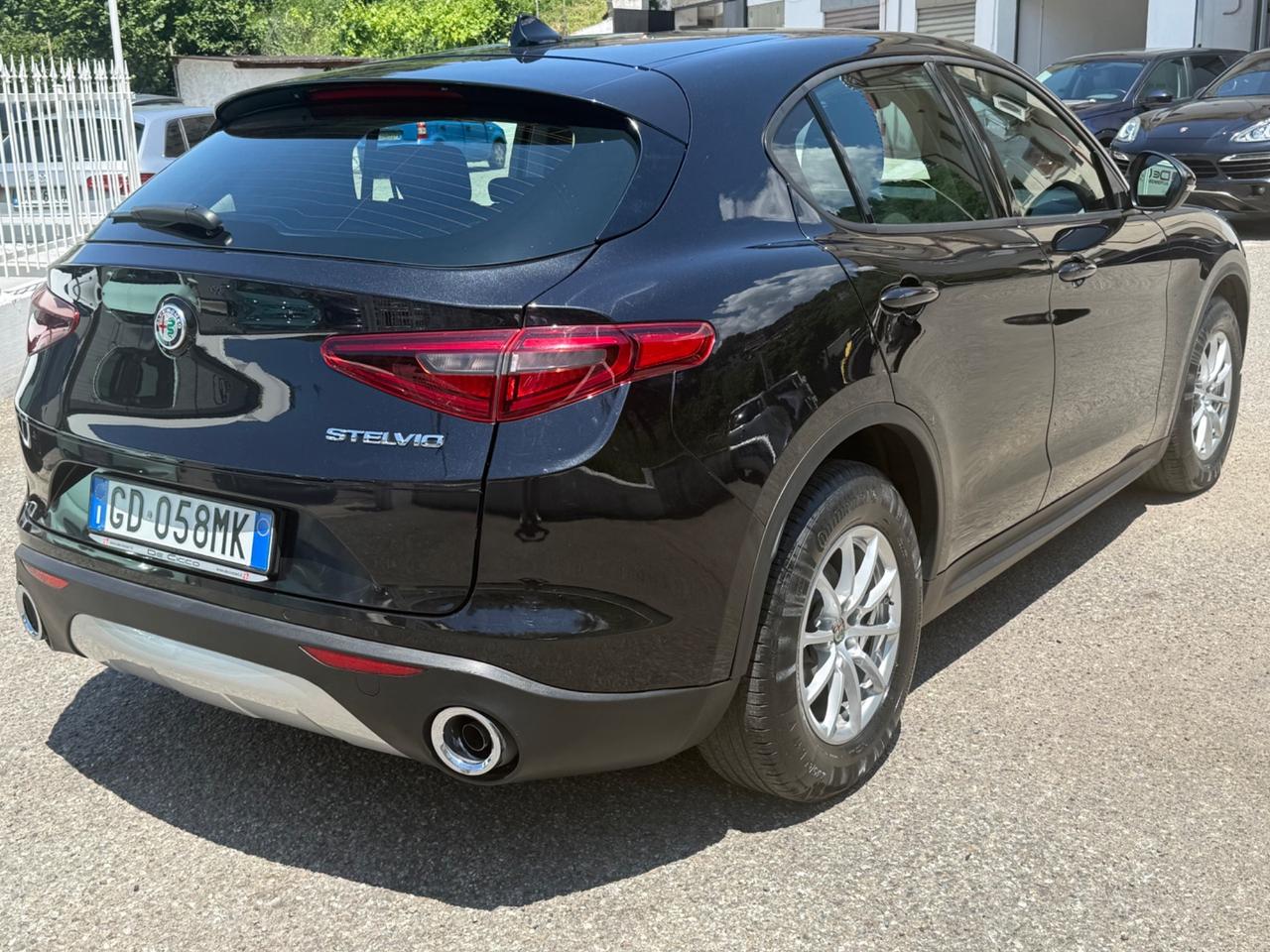 Alfa Romeo Stelvio 2.2 Turbodiesel 160 CV AT8 RWD Super