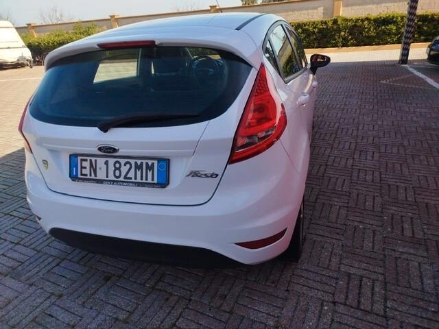 Ford Fiesta 1.4 BENZ/ GPL DI SERIE