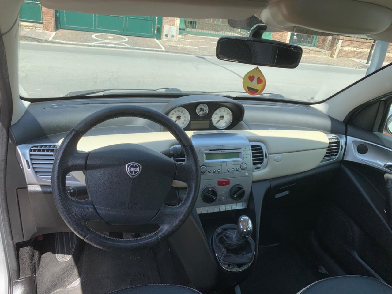 Lancia Ypsilon 1.4 Argento Ecochic GPL