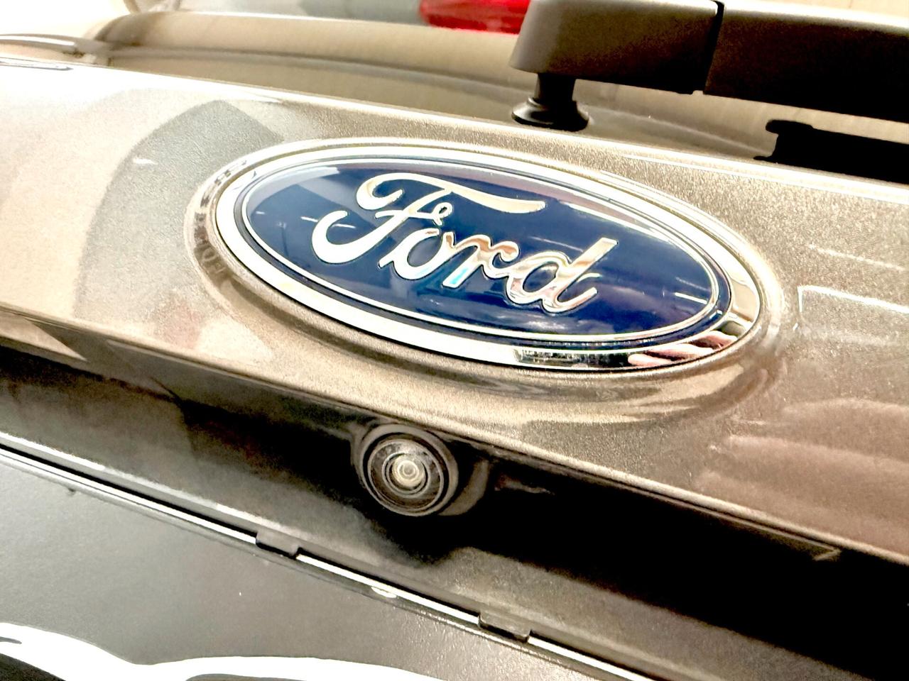 Ford Kuga 1.5 TDCI 120 CV ST-Line