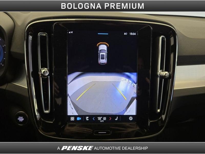 Volvo XC40 B3 automatico Plus Dark