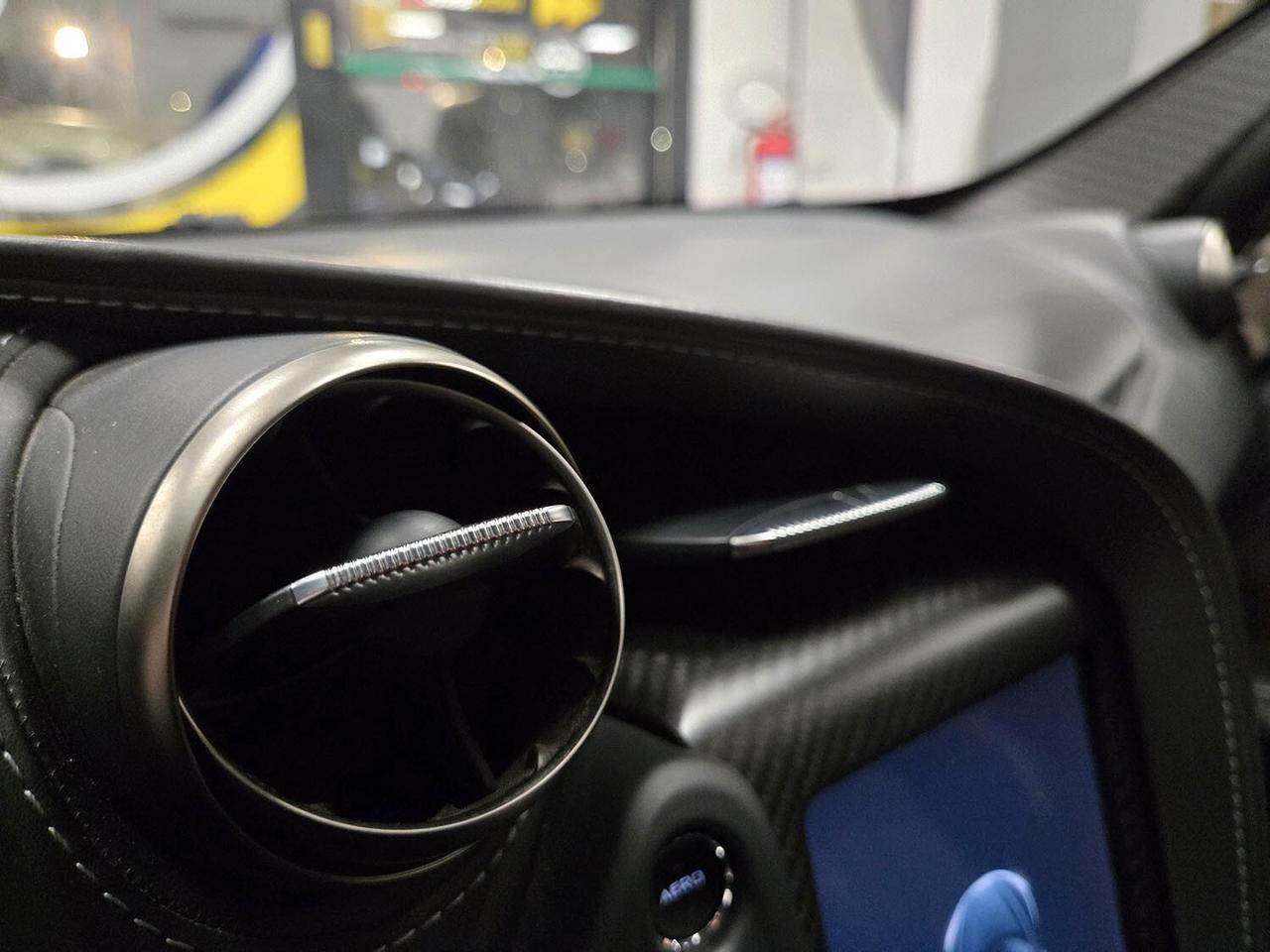 Mclaren 720S IVA ESPOSTA INCLUSA -SERVICE -BURTON BLUE -SCARICO