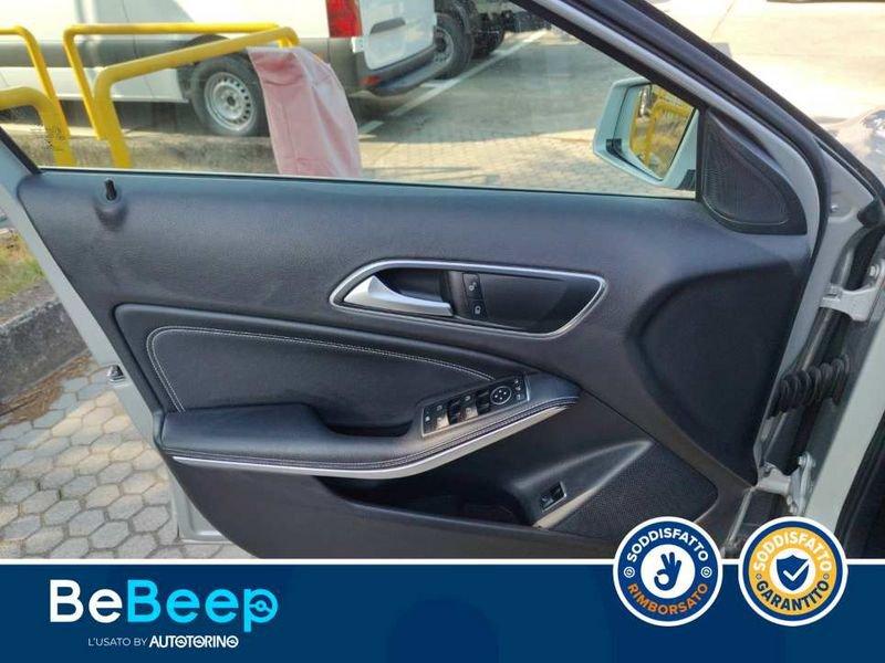 Mercedes-Benz GLA 180 D SPORT AUTO