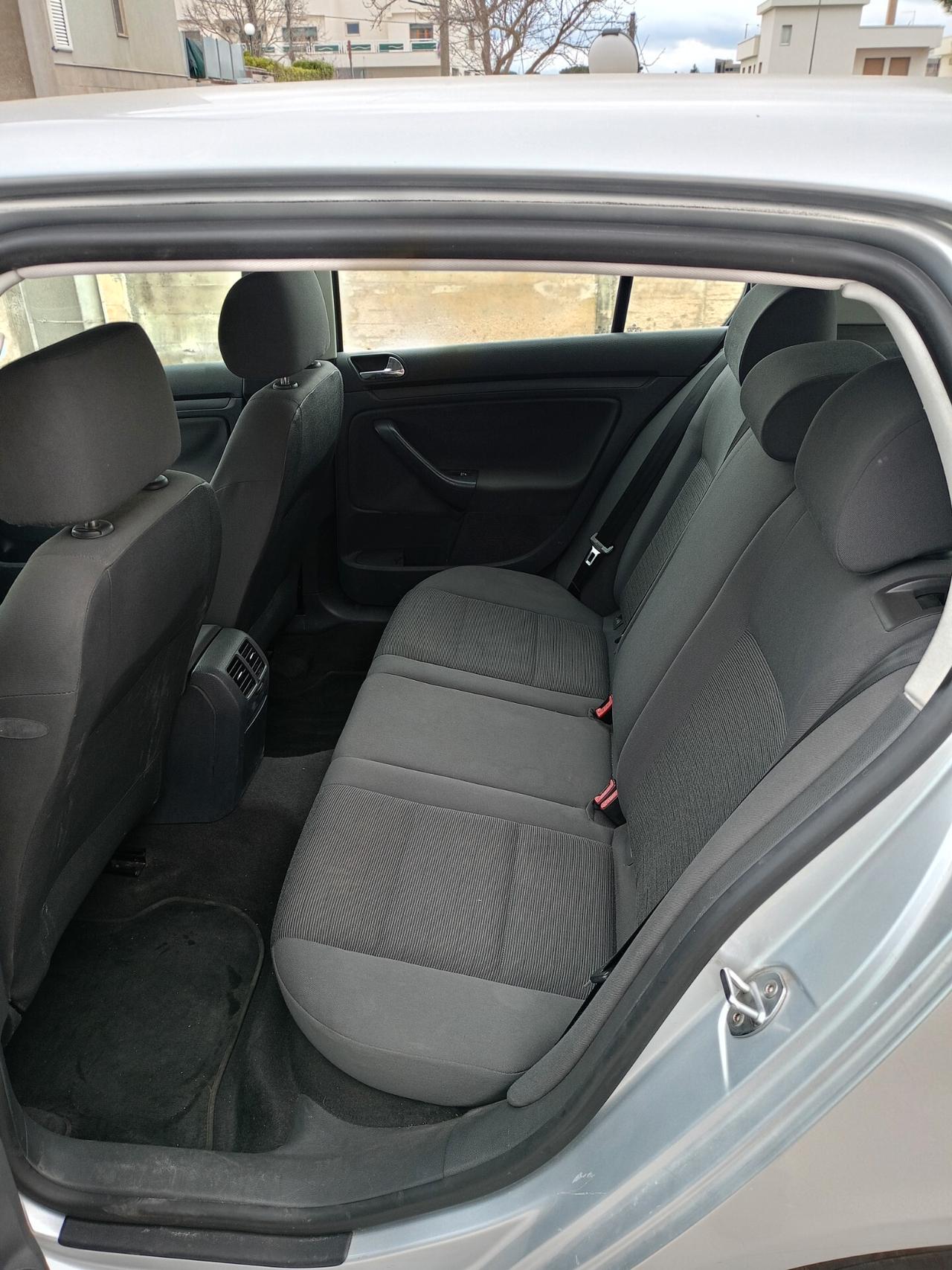 Volkswagen Golf 5 1.400 BENZINA GPL