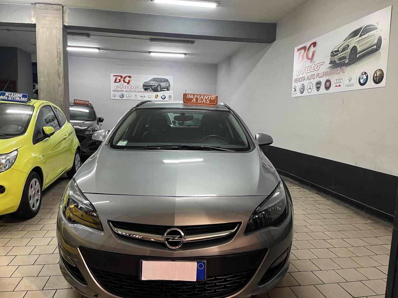 Opel Astra 1.4 Turbo 140CV Sports Tourer GPL 2014