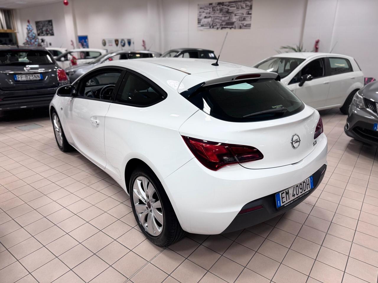 Opel Astra GTC 1.7 CDTI 110CV S&S 3 porte Cosmo