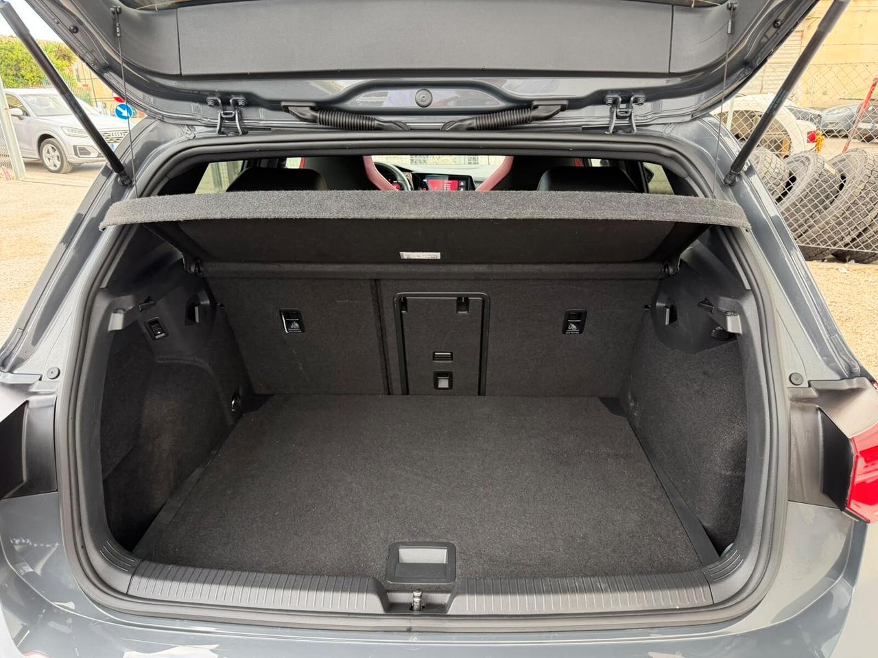 Volkswagen Golf 8 GTI 2.0 TSI DSG IPER FULL