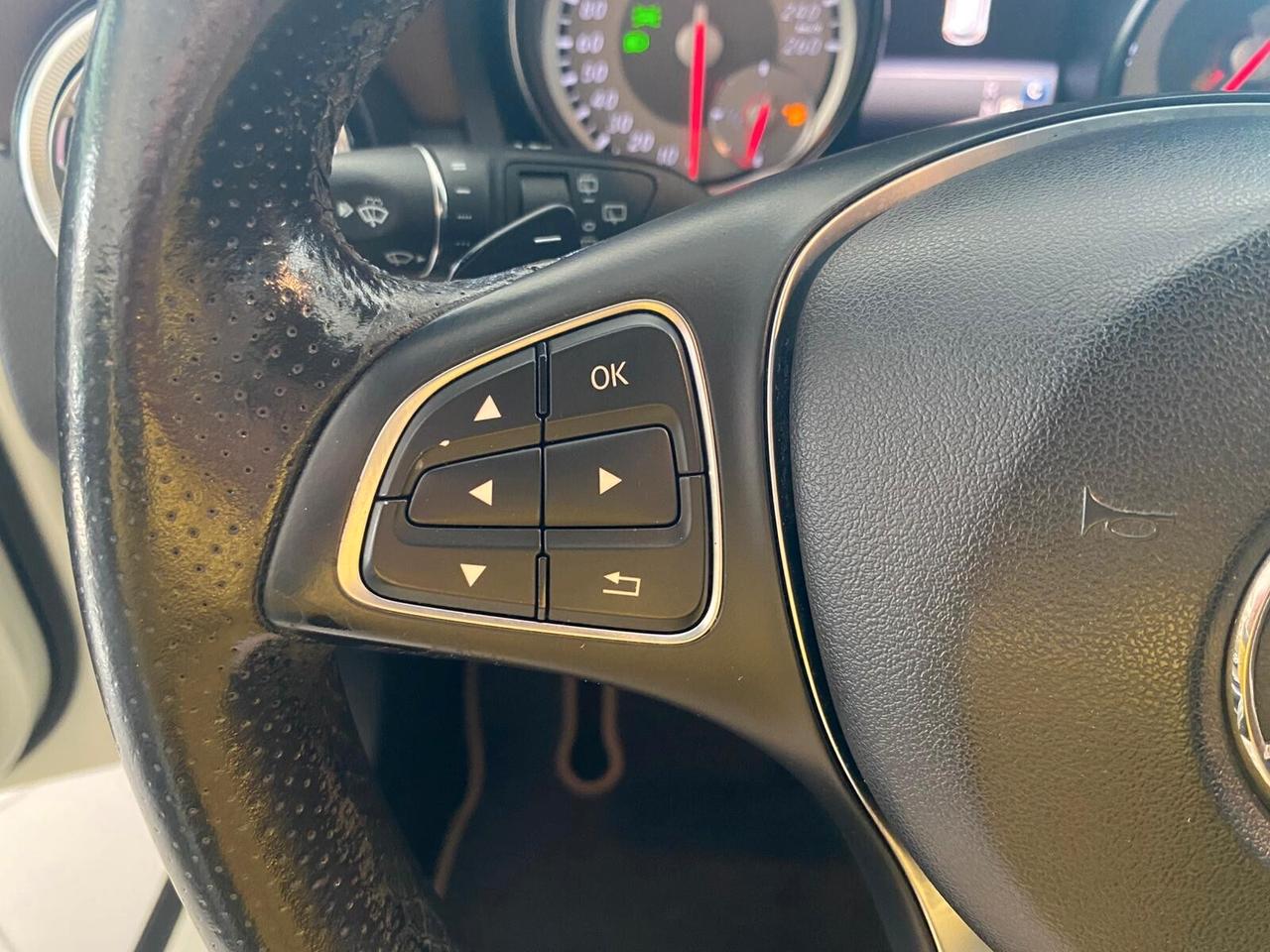 Mercedes-benz GLA 220 d Automatic 4Matic Premium AMG Tetto