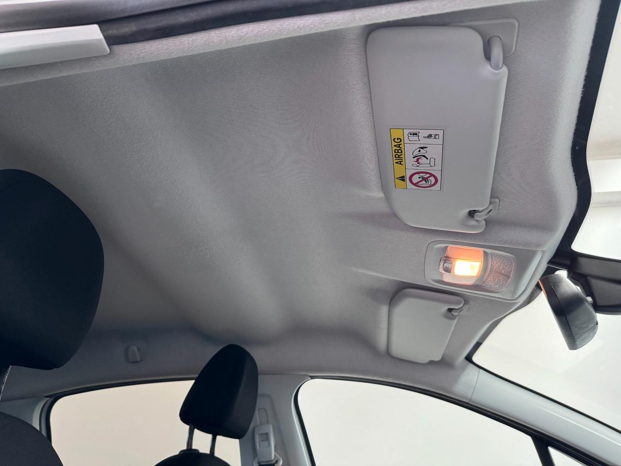 Peugeot 208 1.2 BENZINA 5 PORTE Signature