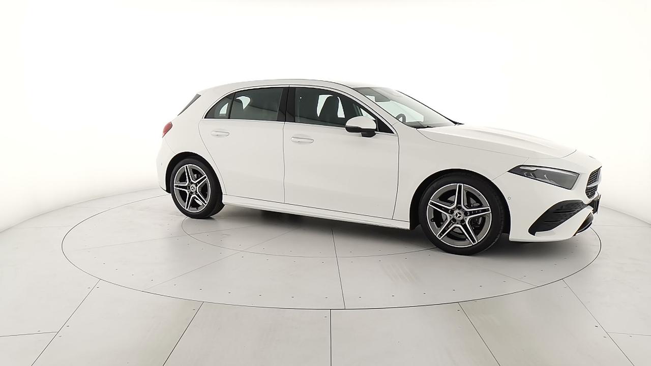 Mercedes-Benz Classe A - W177 2023 - A 200 d AMG Line Advanced Plus auto