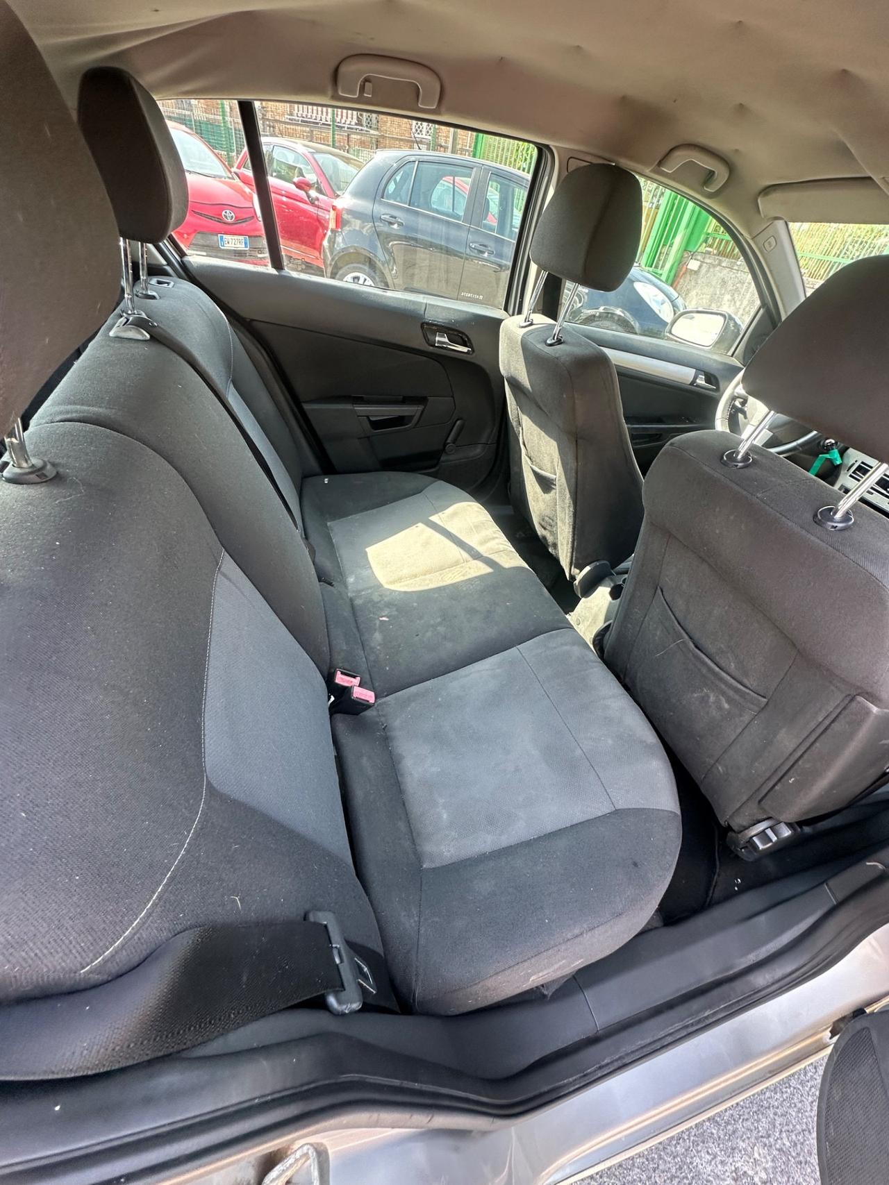 Opel Astra 1.6 T 16V 5 porte Cosmo