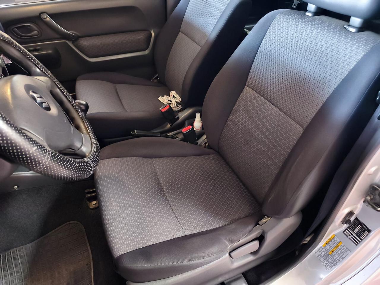 Suzuki Jimny 1.5 DDiS cat 4WD JLX