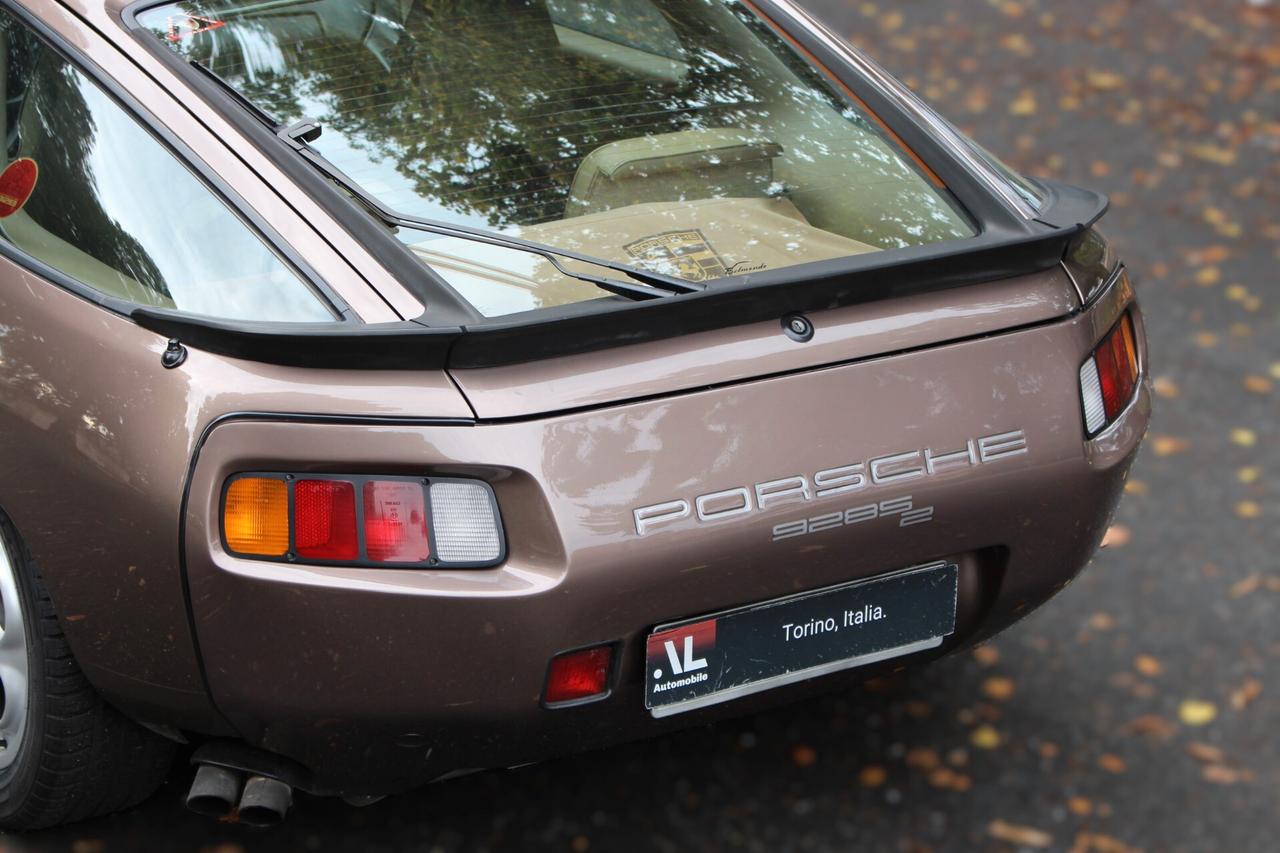 Porsche 928 S