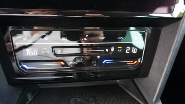 VOLKSWAGEN Passat Variant 2.0 TDI SCR 190 CV DSG Executive BMT