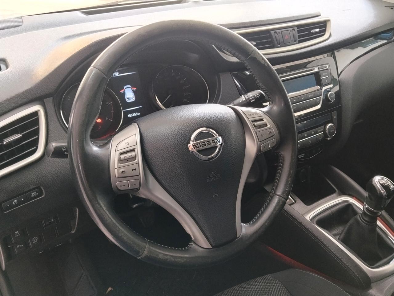 Nissan Qashqai 1.5 diesel 2014 CON GARANZIA