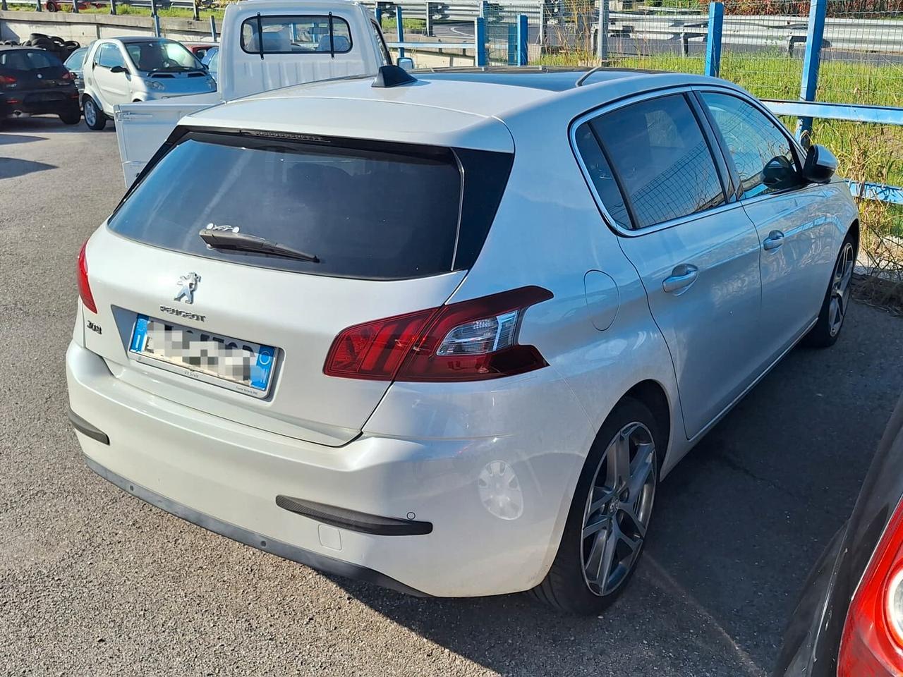 Peugeot 308 1.6bz THP Allure Tetto