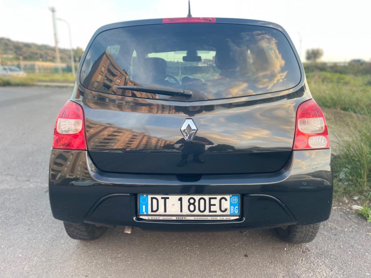 Renault Twingo 1.2 16V GPL Le Iene