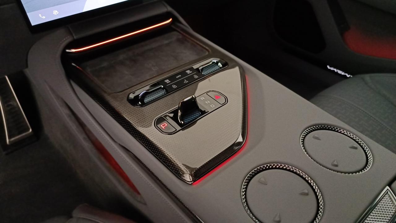 LOTUS EMEYA 900 SPORT