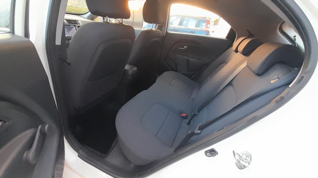 Kia Rio 1.1 CRDi 5p. Cool