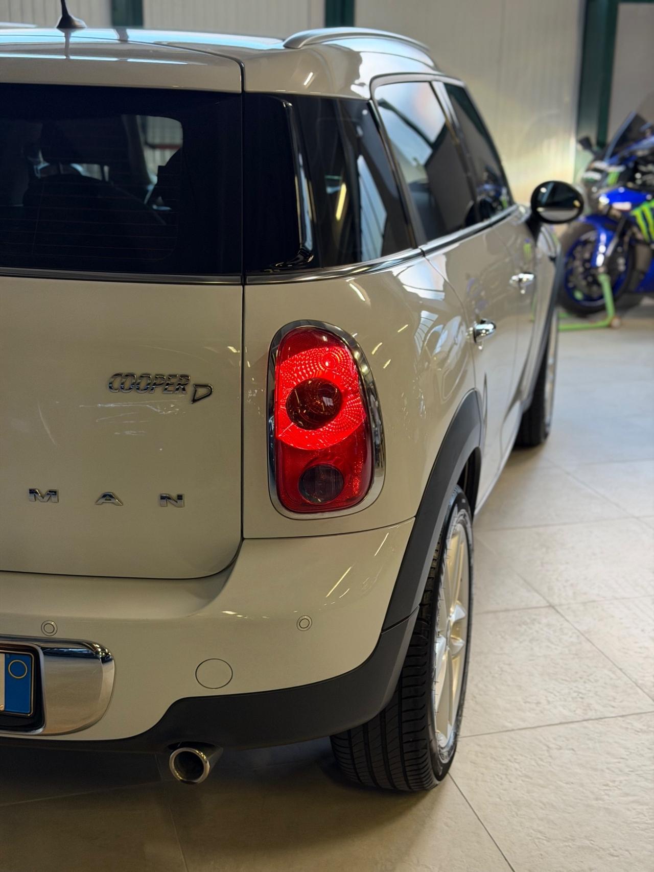 Mini COUNTRYMAN KMCERT GARANZ UNICOPR AUTOMAT