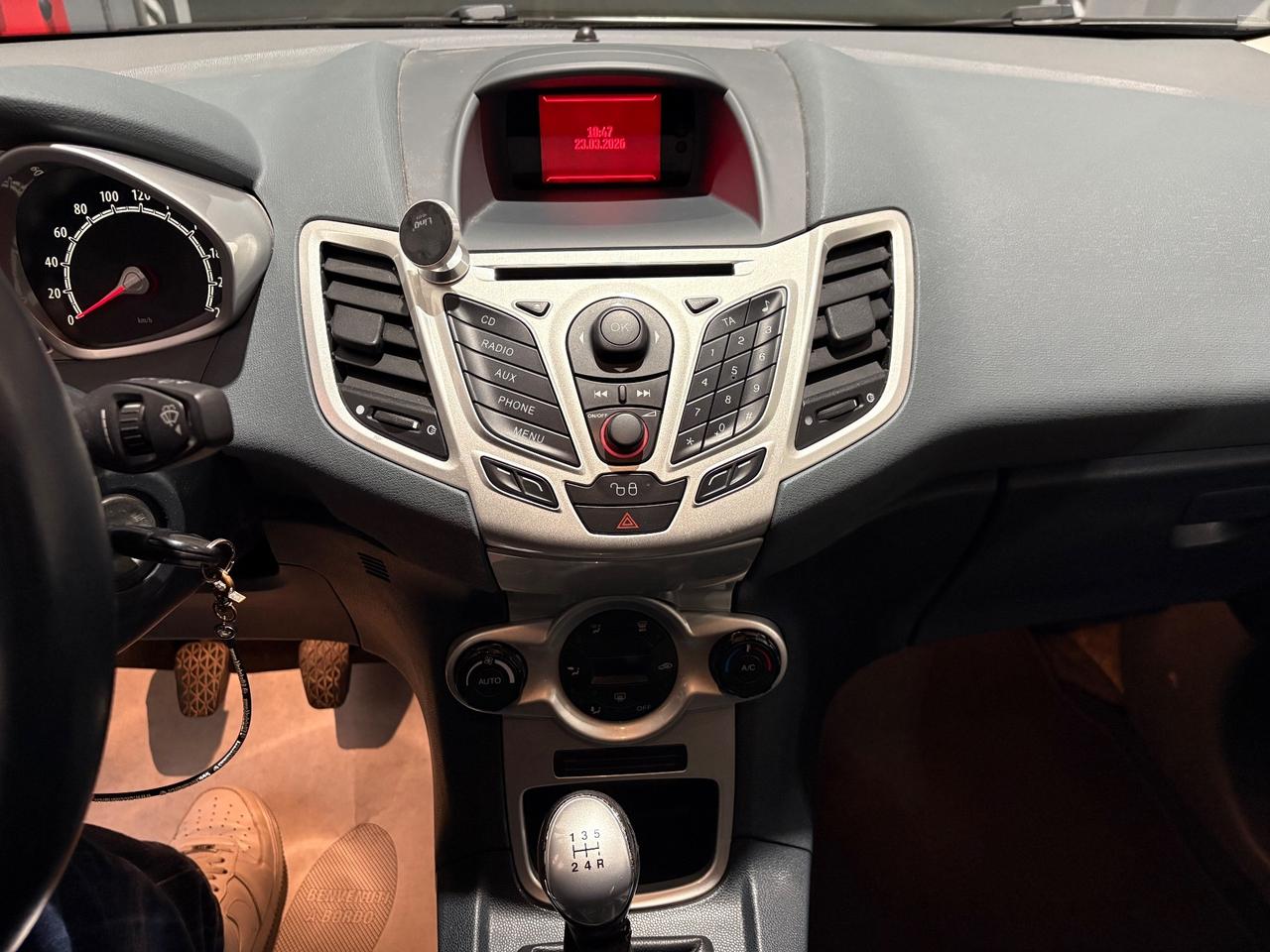 Ford Fiesta 1.4 TDCi 5p. Titanium